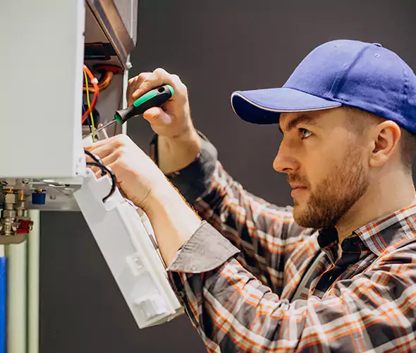 Expert Plumber for Tankless Water Heater Maintenance in Lynn, MA: Schedule Professional Maintenance Services with Us