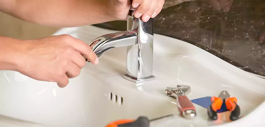Bathtub Faucet Replacement in Lynn