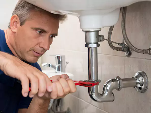 Why Choose Lynn's Plumbing for Bathroom Plumbing in Lynn, MA?