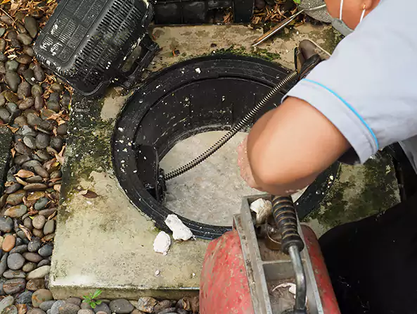 Why Choose Lynn's Plumbing for Clogged Drain Repair in Lynn, MA?
