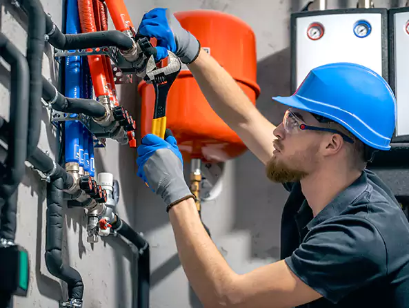 Why Choose Lynn's Plumbing for Gas Water Heater Installation in Lynn, MA