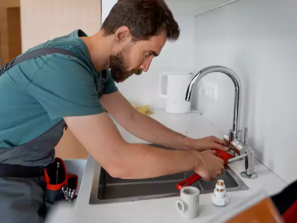 Why Choose Lynn's Plumbing for Kitchen Sink Installation in Lynn, MA?