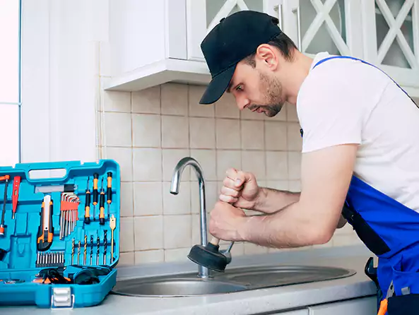 Why Choose Lynn's Plumbing for Rooter Services in Lynn, MA?